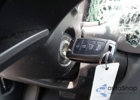 2018 Hyundai Kona Se from USA, damaged, VIN KM8K1CAA8JU135795